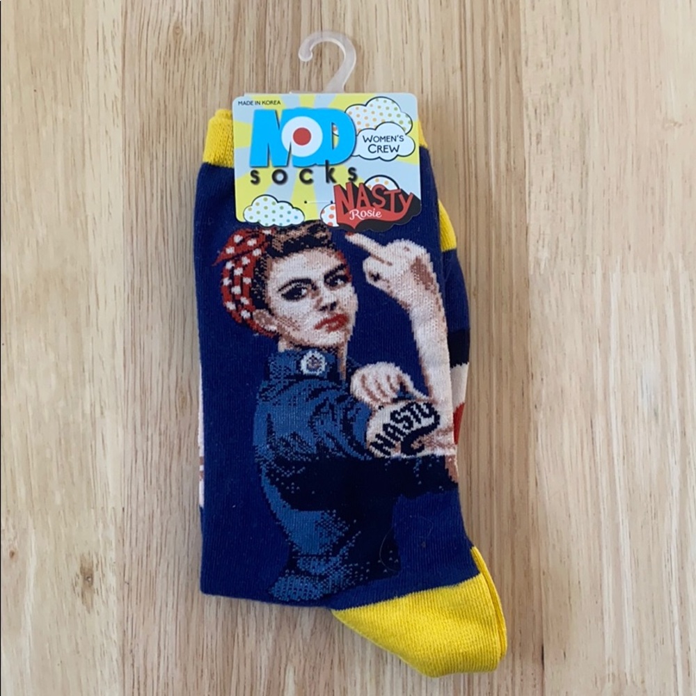 Rosie the Riveter Novelty Socks - Picture 1 of 2